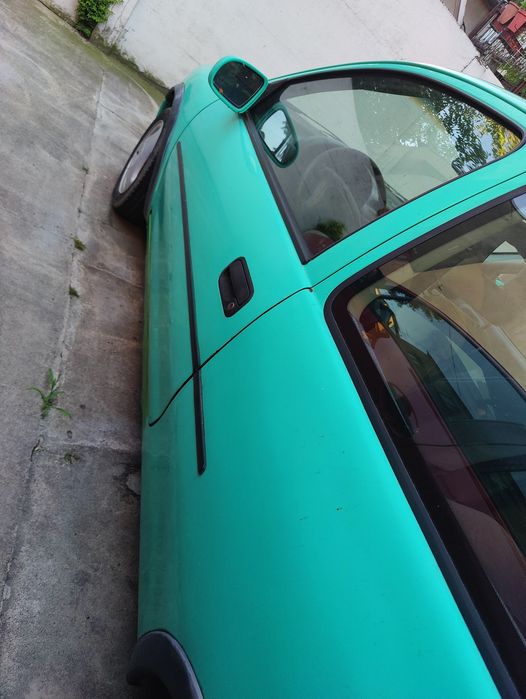 Opel Corsa 1,4 benzyna, szyberdach.
