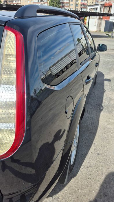 Продам Ford Focus 2 2010 рік 1.6 бензин