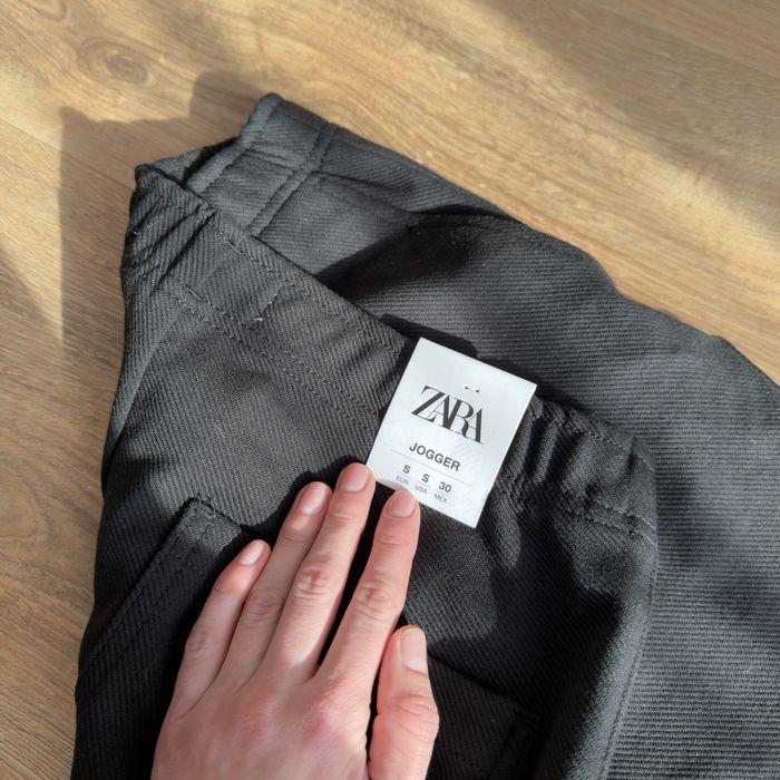 Нові чоловічі шорти від ZARA( розмір S)