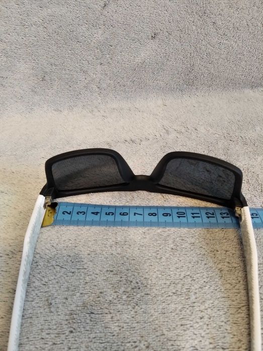 Nowe klasyczne okulary spolaryzowane czarna soczewka