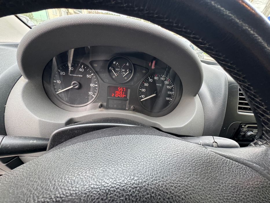 Peugeot Expert 9 lugares