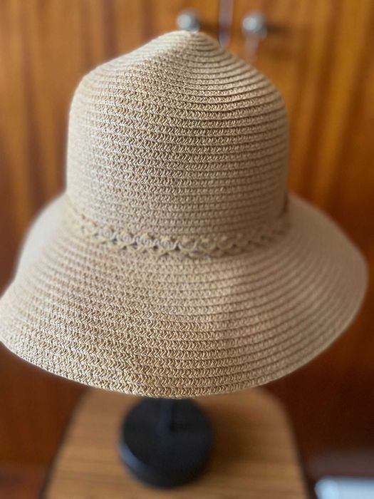 Chapéu de Praia com 3 Flores Decorativas