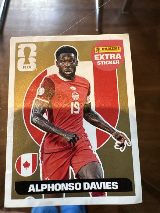 Alphonso Davies gold panini