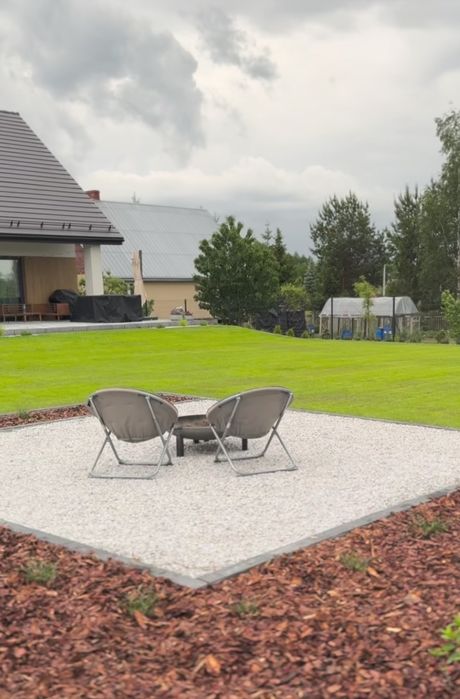 Niwelacja terenu, trawniki, systemy nawadniania, płoty panelowe