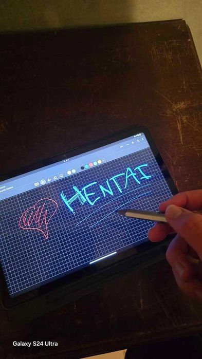 Tablet Lenovo M10 eM ótimo estado. :)