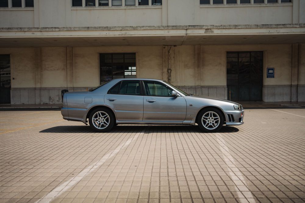 Nissan Skyline — fotografia 5