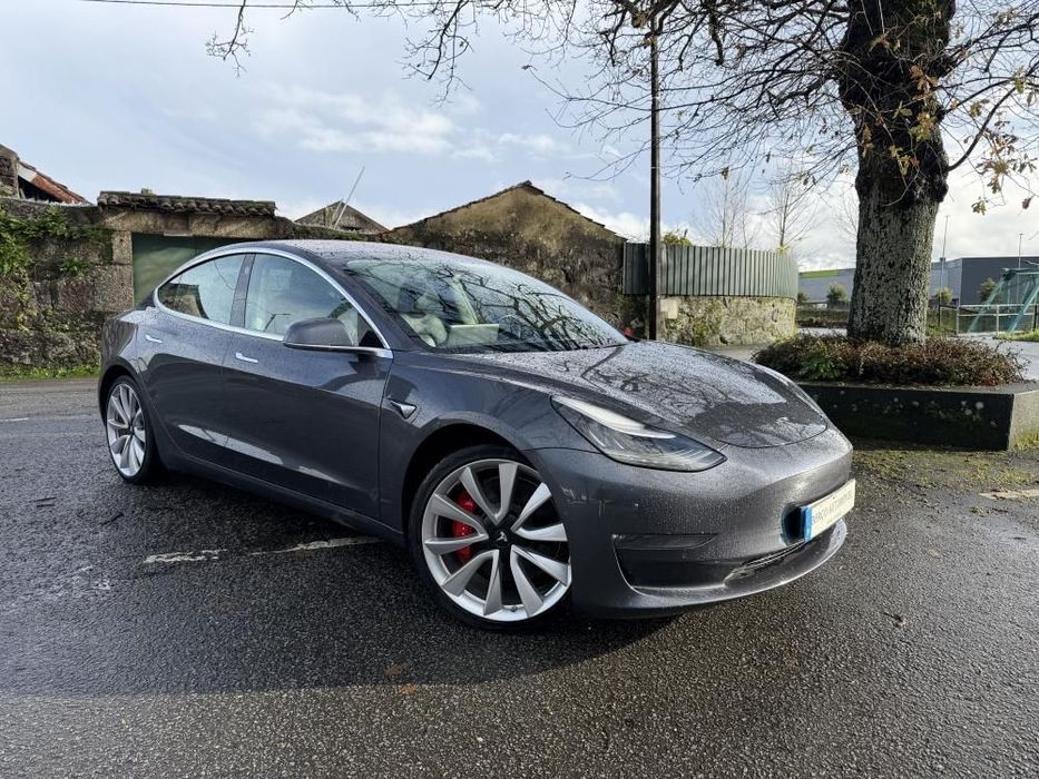 Tesla Model 3 Performance Dual Motor AWD