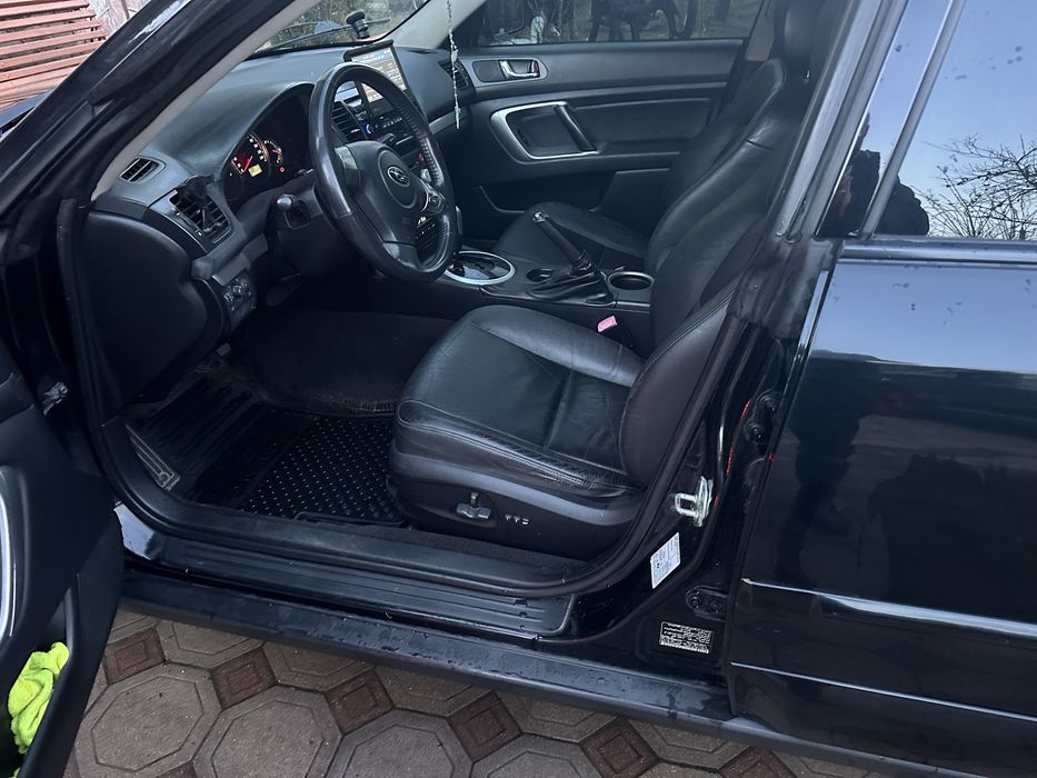Продам   Subaru  Outback  2008 р.  2,5  газ/бензин