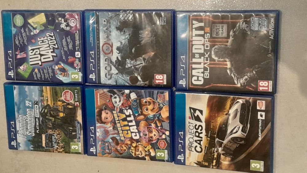 Konsola PS4 i cały osprzęt