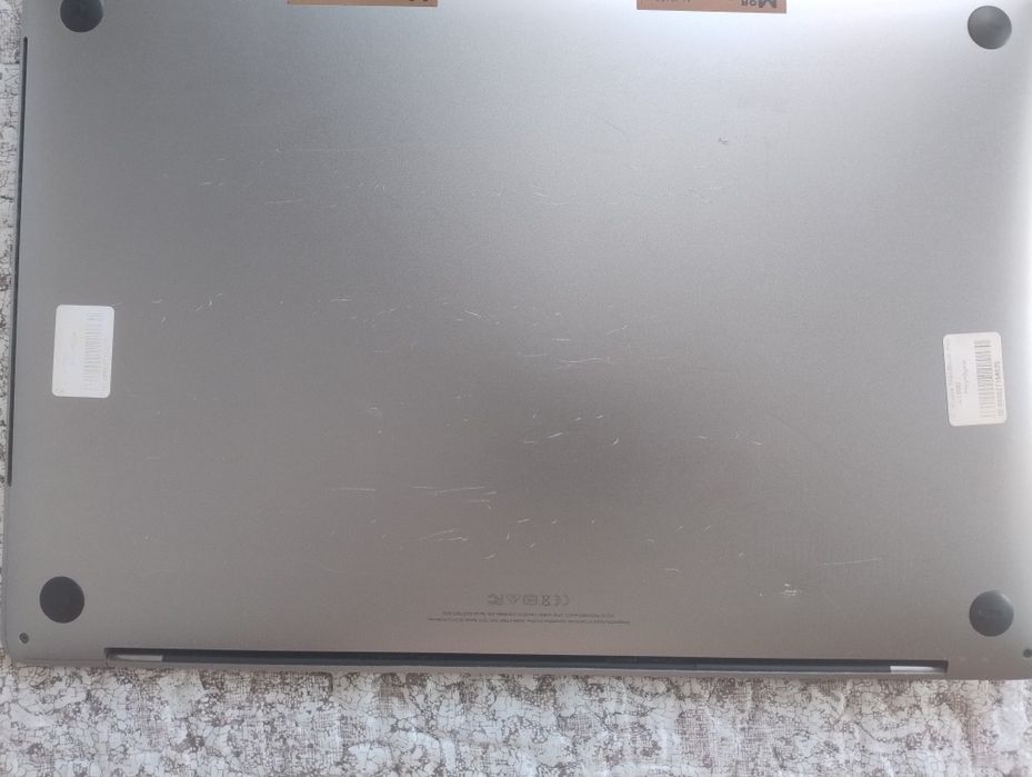Ноутбук MacBook Pro 15" i7/16/256GB TouchBar 2018 А1990  На запчасти или восстановление