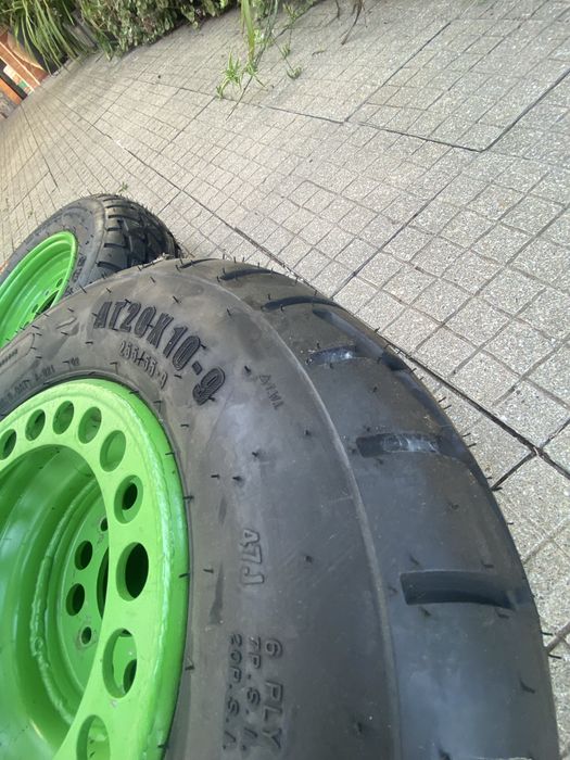 Jantes originais kawasaki com pneus estrada