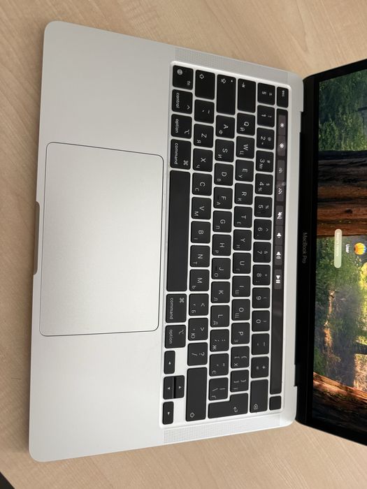 Macbook Pro 13 2020 m1/16g/256