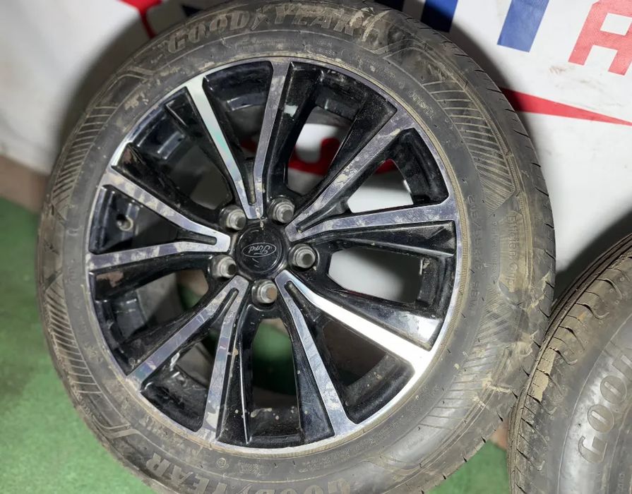 Jante Ford Puma 215/55 R17 2024