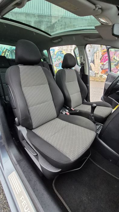 Peugeot 207 SW 1.6 HDI Sporting Tecto Panorâmico