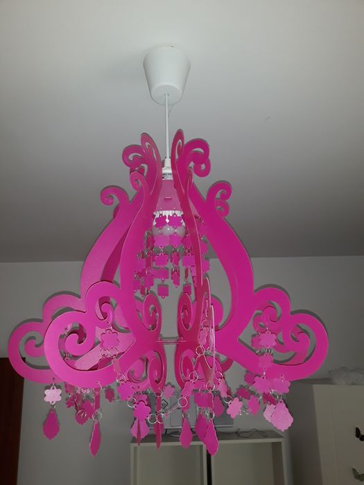 Żyrandol różowy okazja jak nowy