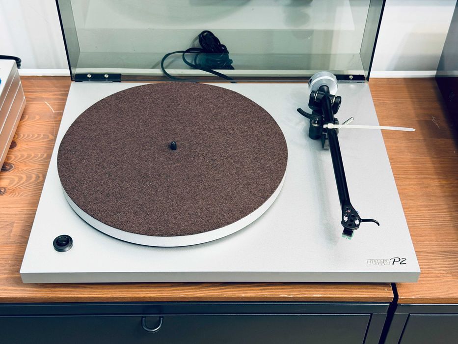 ‼️ Rega P2 Planar 2 виниловый проигрыватель England, легендарный тонарм RB250 ℹ️ головка Audio-Technica, дымчатая крышка, привезён из Германии