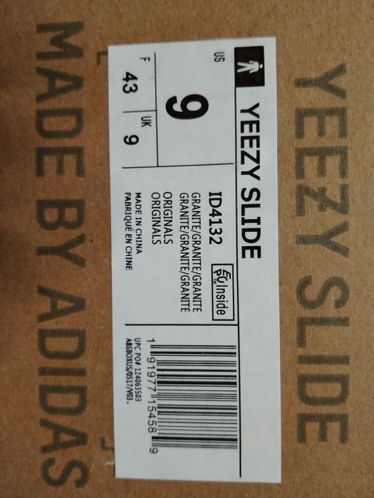 Klapki Yezzy SLIDE