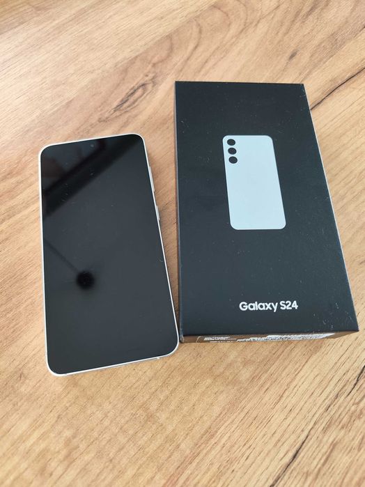 Samsung Galaxy S24 używany przez 6 miesięcy