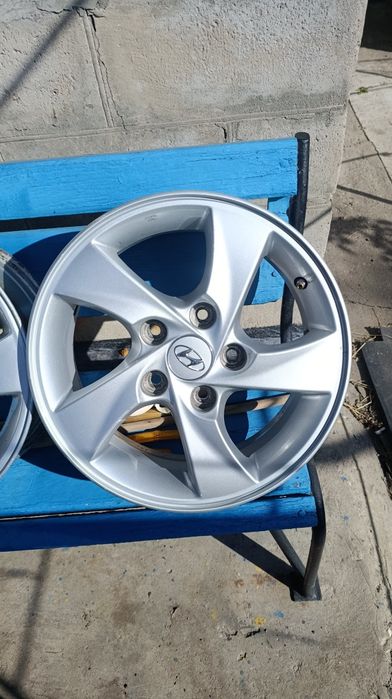 Титаны Hyundai i30 r15