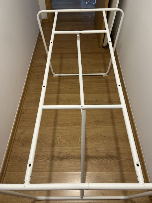 Tampo de mesa Oppeby com estrututa de ferro