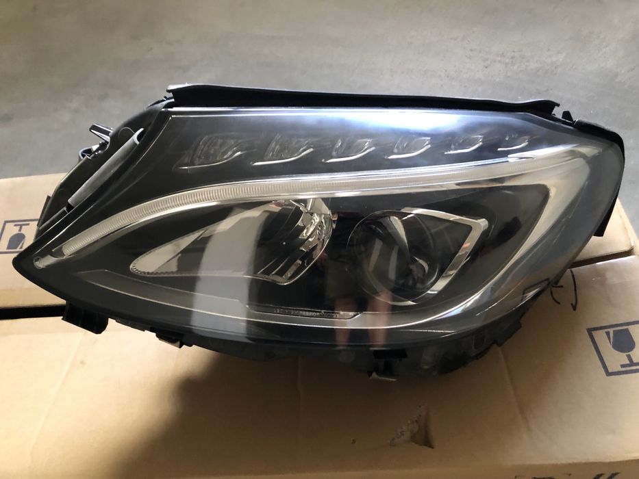 Optica esquerda Mercedes C  W205