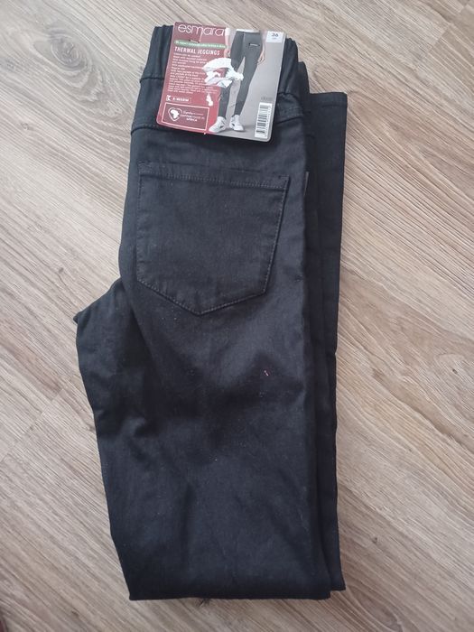 Nowe legginsy  termiczne rozm.36