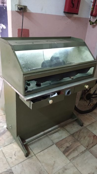 Polidor com aspirador de dois lugares