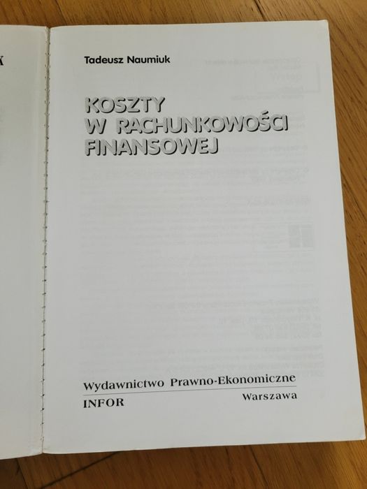 Koszty w rachunkowości finansowej
Tadeusz Naumiuk