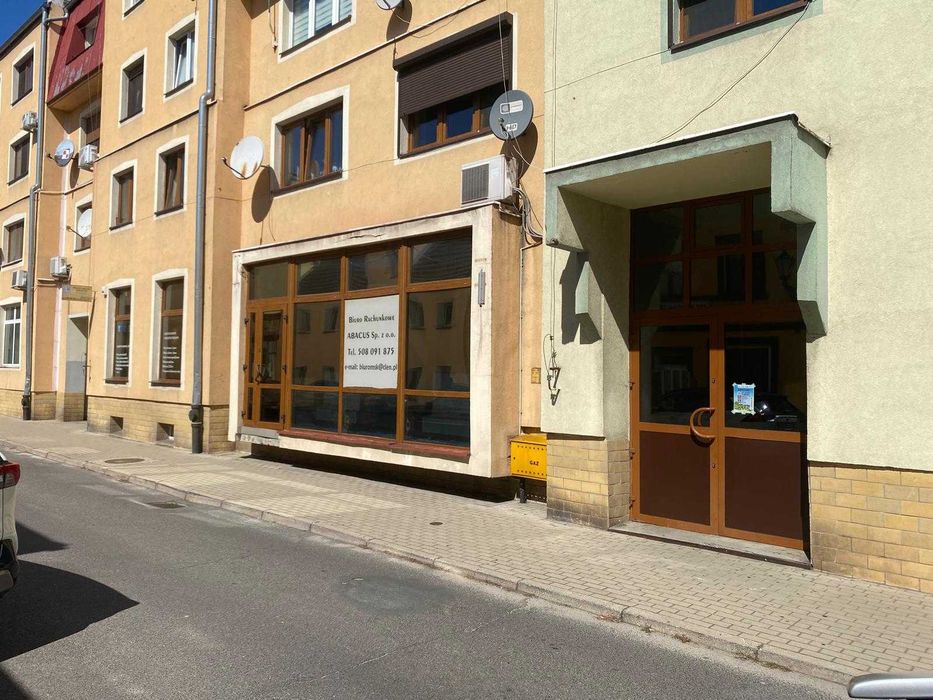 Duży lokal np. na siłownię, usługo medyczne, second hand, itp.