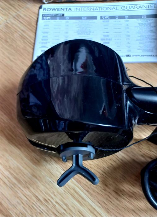 ROWENTA прилад для укладення волосся  Виробник Франція