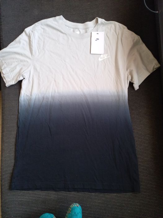 T-shirt Nike nova com etiqueta