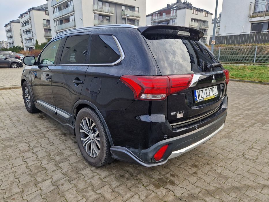 Mitsubishi outlander 2018 krajowy full opcja
