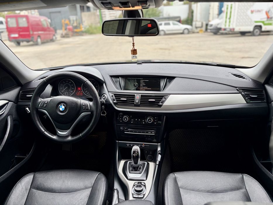 BMW X1 2014 автомат