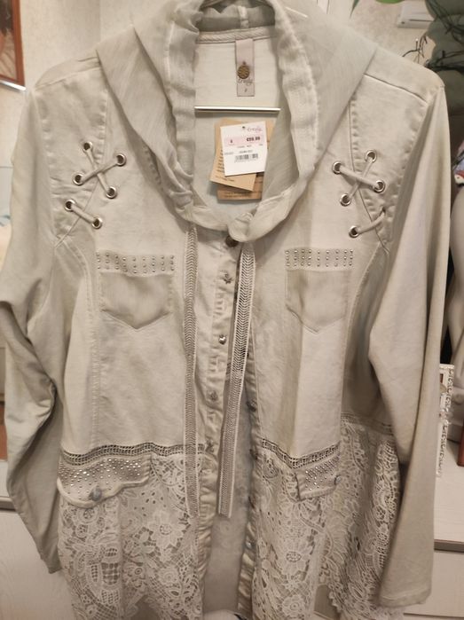 Нарядный пиджак коттоновый большого размера