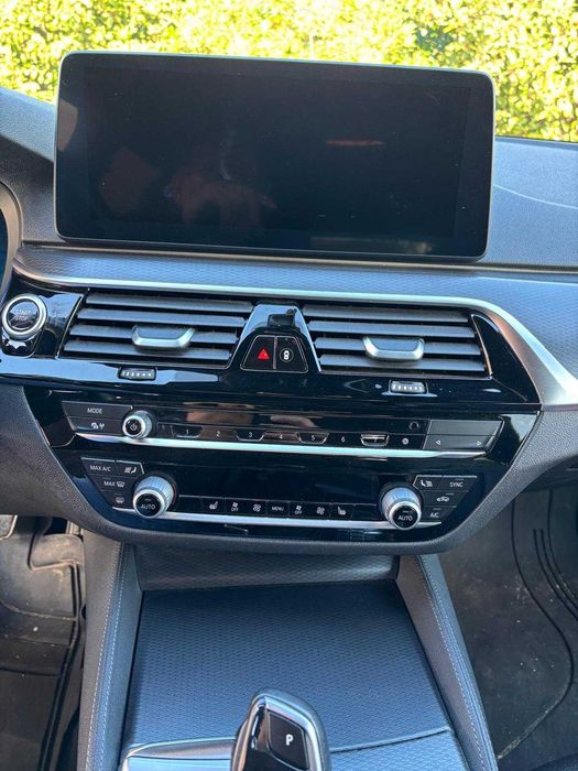 BMW 530 e Pack Desportivo M