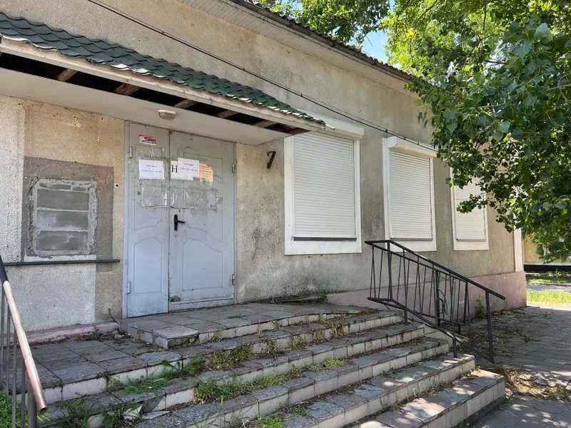 Продаж комерційної нерухомості 191 м² у центрі Кілії (Торгові площі)