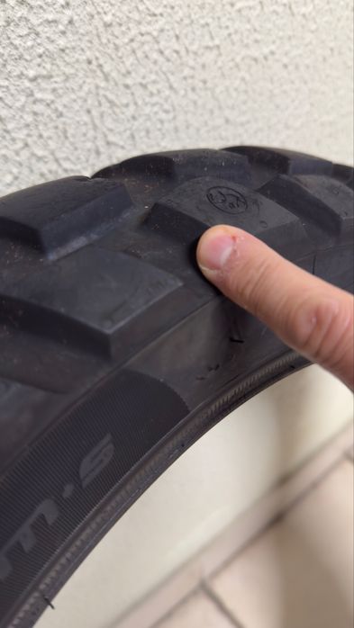 Vendo Pneu Mota Metzeler Karoo 4