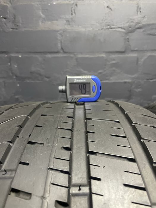 Різноширокі 285/40 + 325/35 R22 Pirelli Pzero