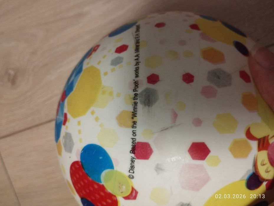 детский мячик резиновый