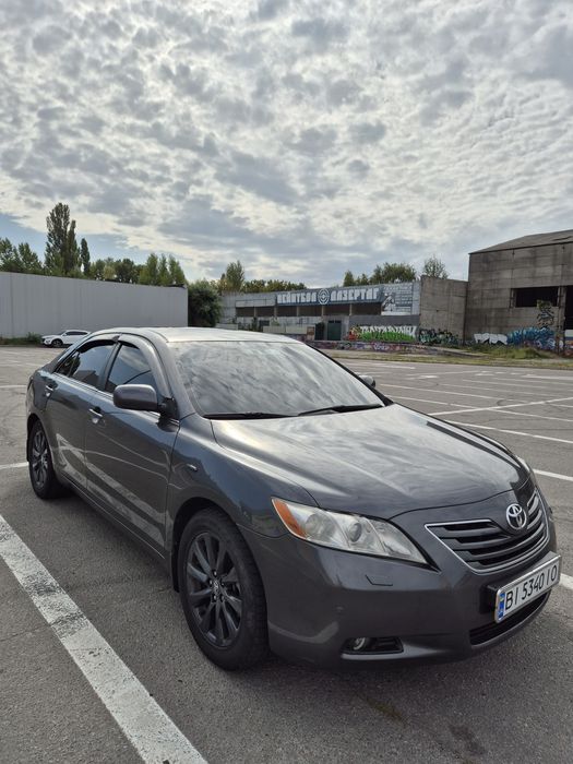 TOYOTA Camry  3.5