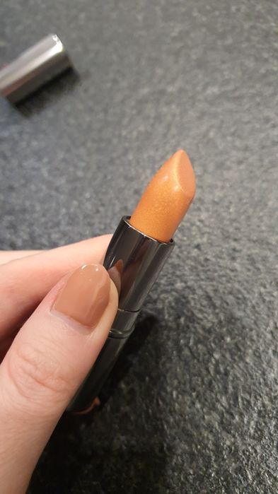 dist. space brands nude metal pomadka