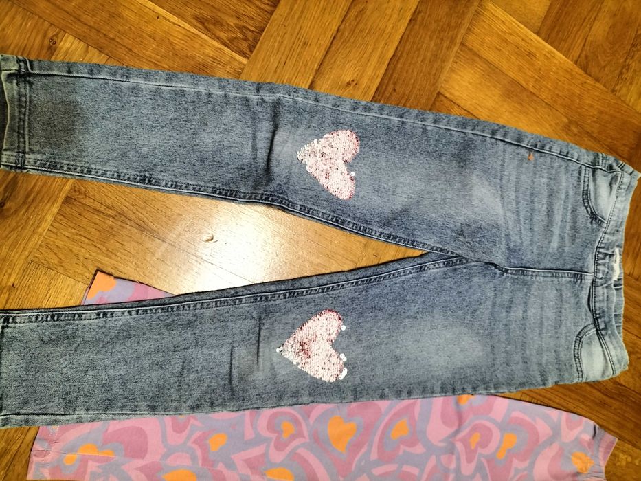 Zestaw ubrań dziewczynka 128/134