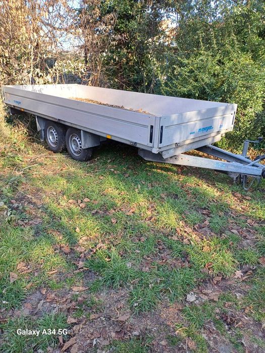 Reboque  sem documentos