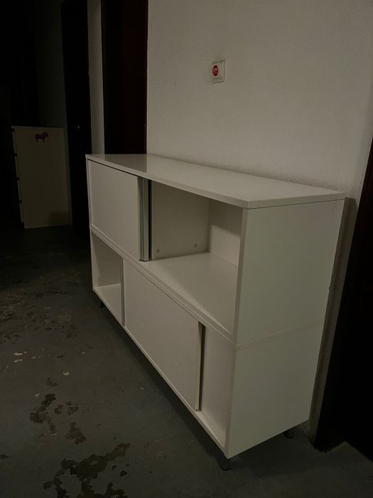 Móvel de escritorio IKEA