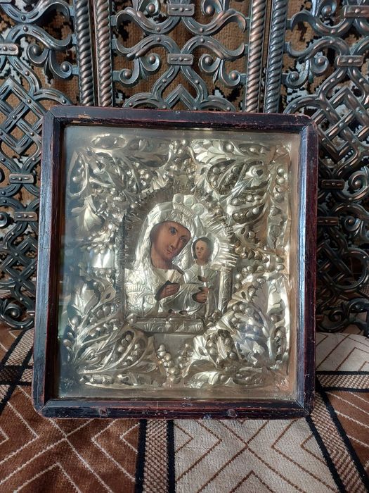 Иконы , крестики ,