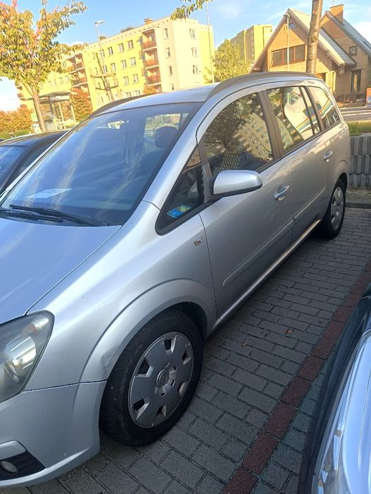 Opel  Zafira b  CDTI  1.9 2006r.