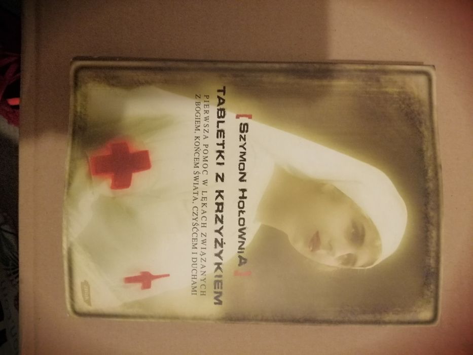 Szymon Hołownia "Tabletki z krzyżykiem".