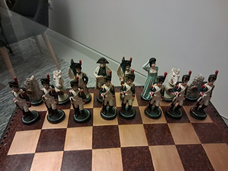 Jogo de Xadrez Temático Invasões Francesas (Completo + Tabuleiro em Pedra)
