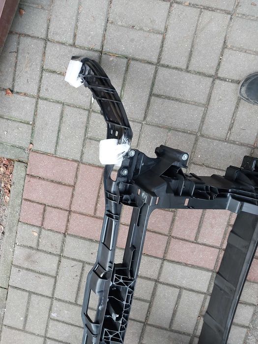 AUDI A1 pas przedni wzmocnienie