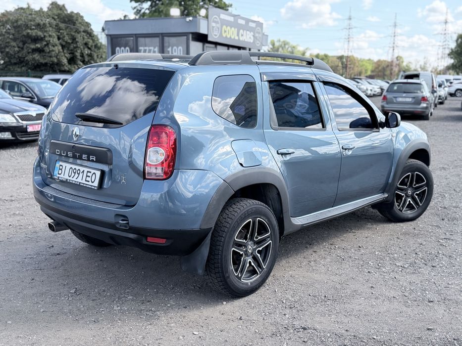 Renault Duster 2011 р 1.6 газ бензин
